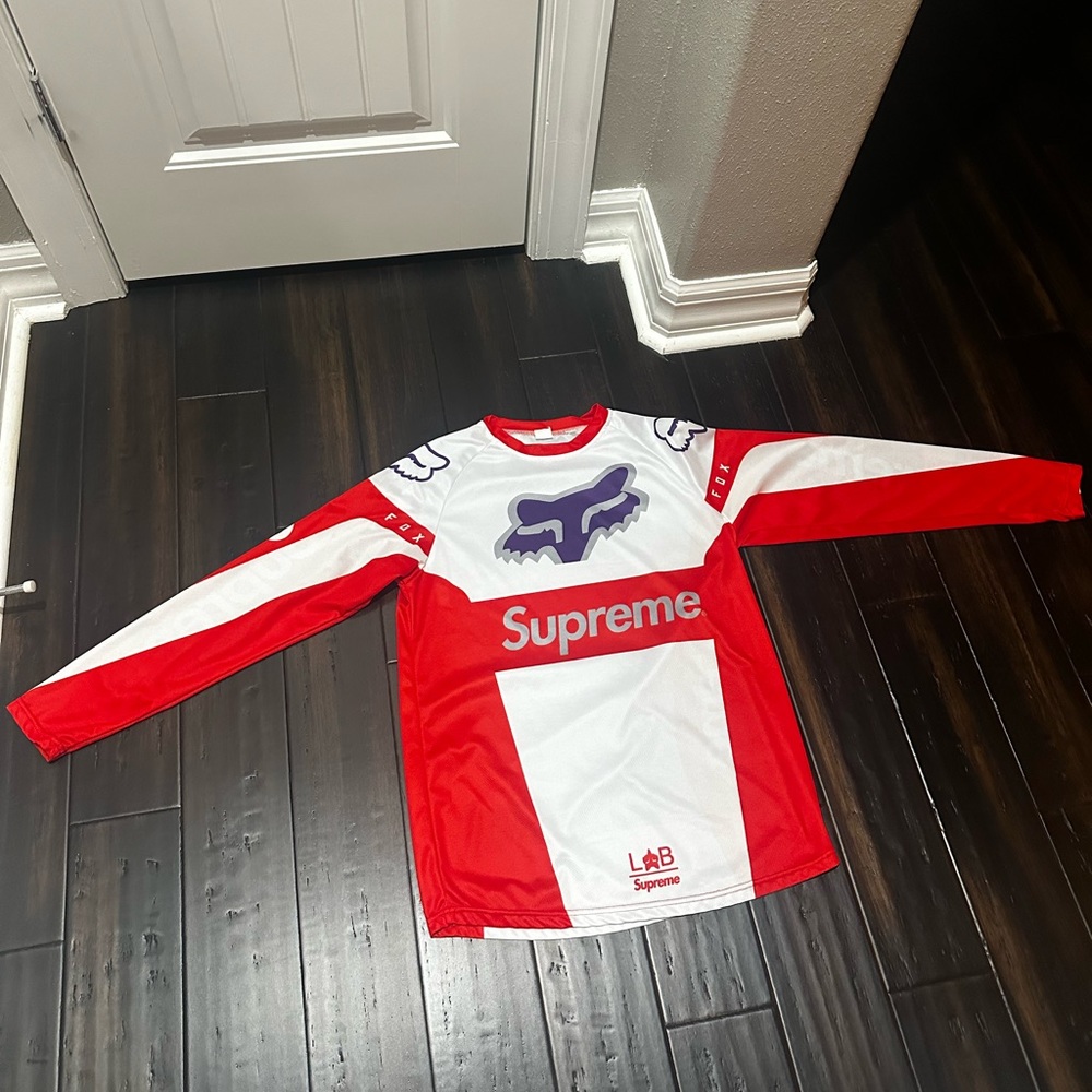 Supreme Sweater